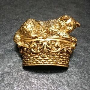 1928 Gold Tone Kitty Cat in a Basket Brooch Vintage